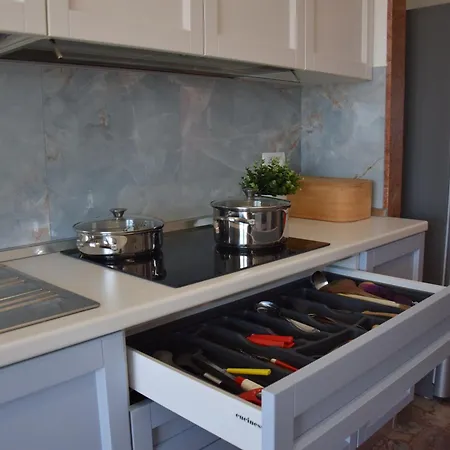 شقة Alta Marea غْروتّامّاري